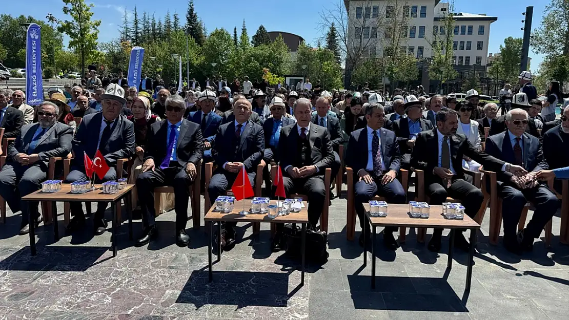 'Alıkul Osmonov ve Manas Destanı'nın 1030. Yılı Programı' düzenlendi