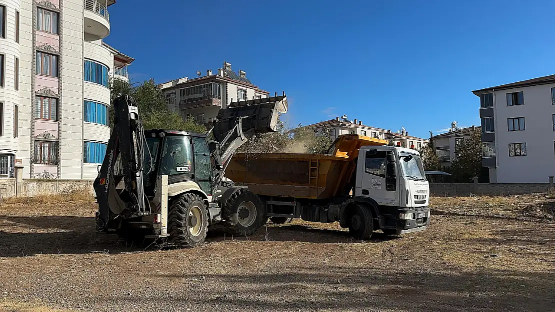 Ataşehir Mahallesi'nde kapsamlı temizlik 