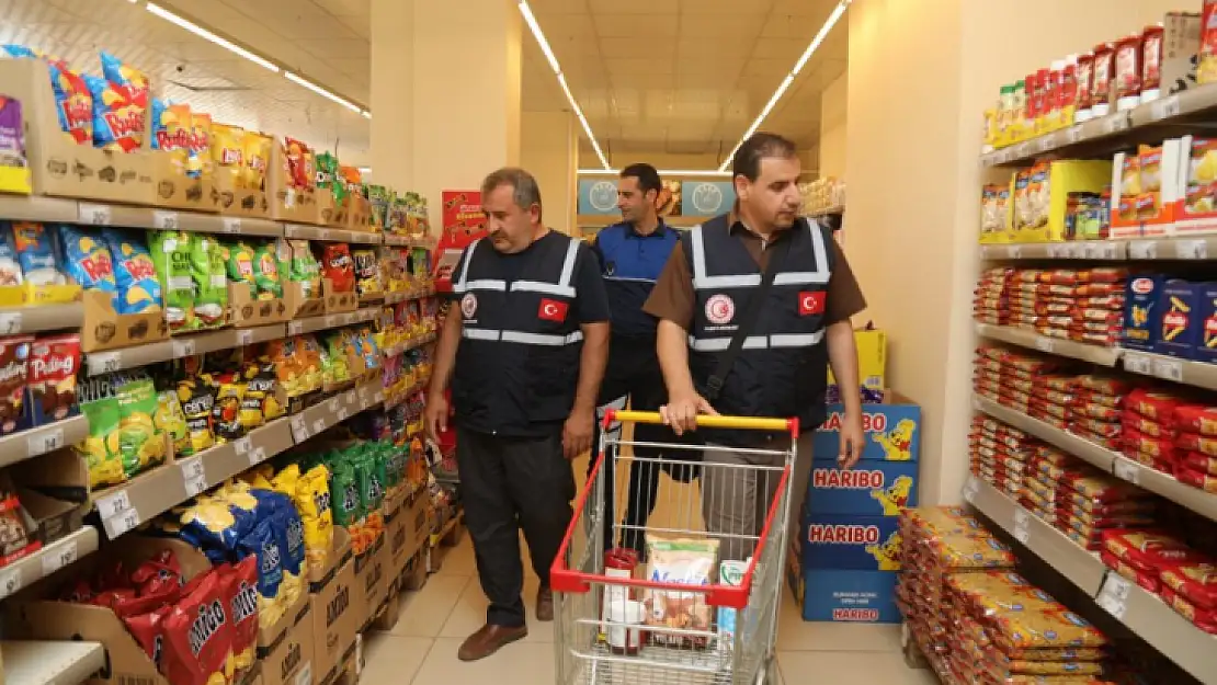 Bayram öncesi zincir marketler ve AVM'ler denetlendi 