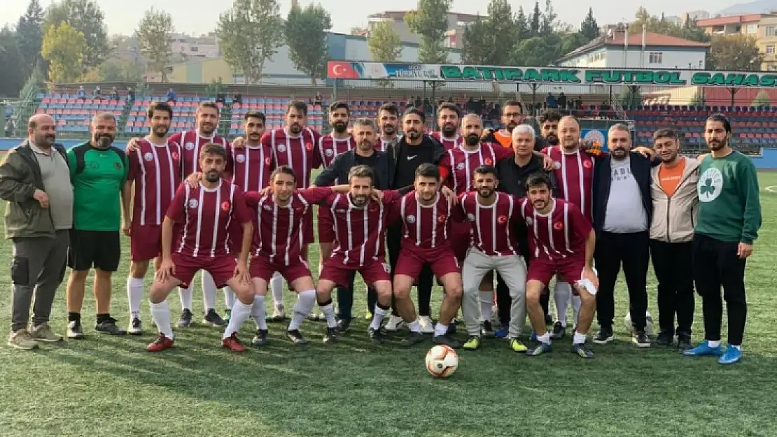 Elazığ Barosu Cumhuriyet Kupası'nda finale kaldı 