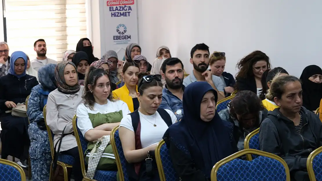 Elazığ Belediyesi 'Ailede Ruh Sağlığı' konulu söyleşi düzenledi