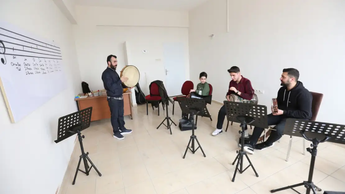 Elazığ Belediyesi Halk Korosu Konserine davet