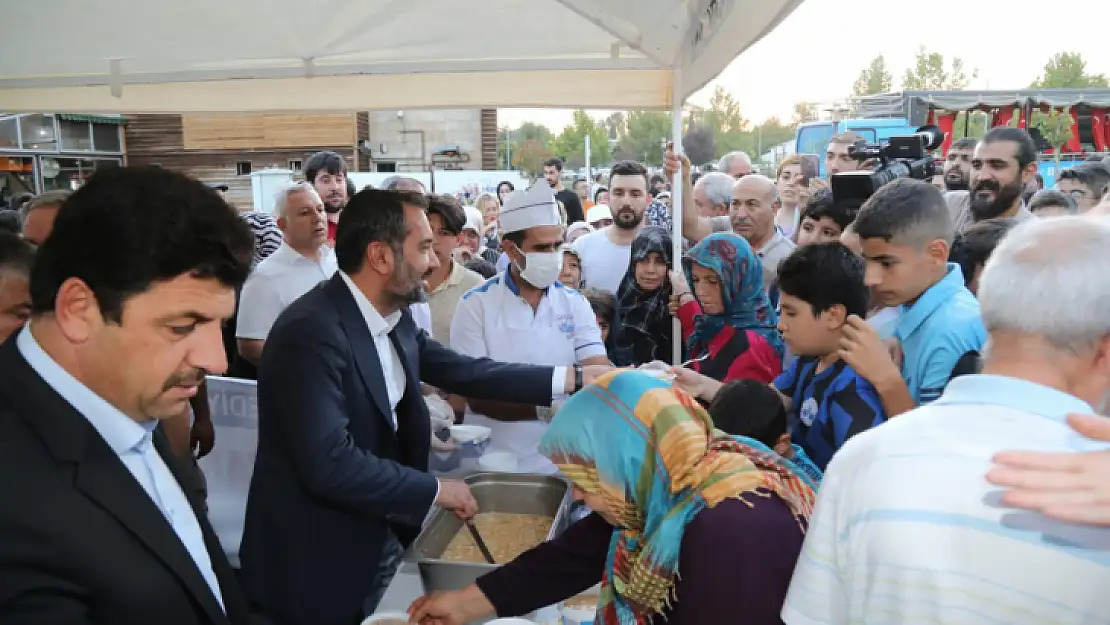 Elazığ Belediyesi'nden Aşure Günü etkinliği