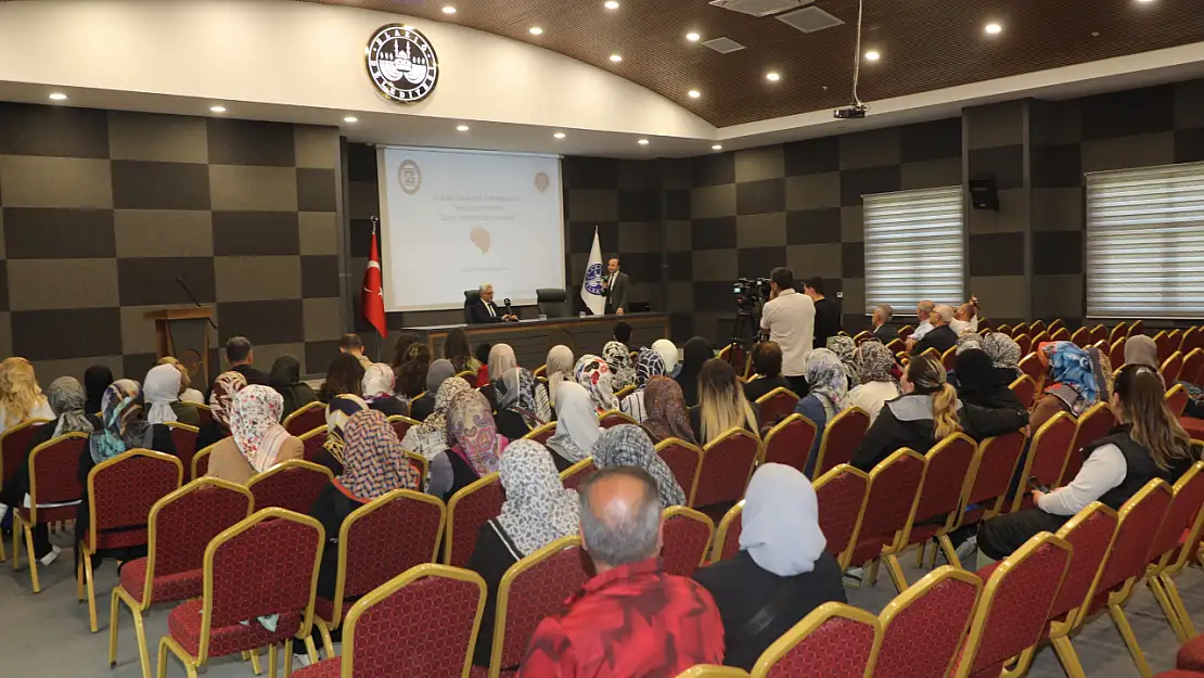 Elazığ Belediyesi'nden Dünya İnme Farkındalık Günü semineri