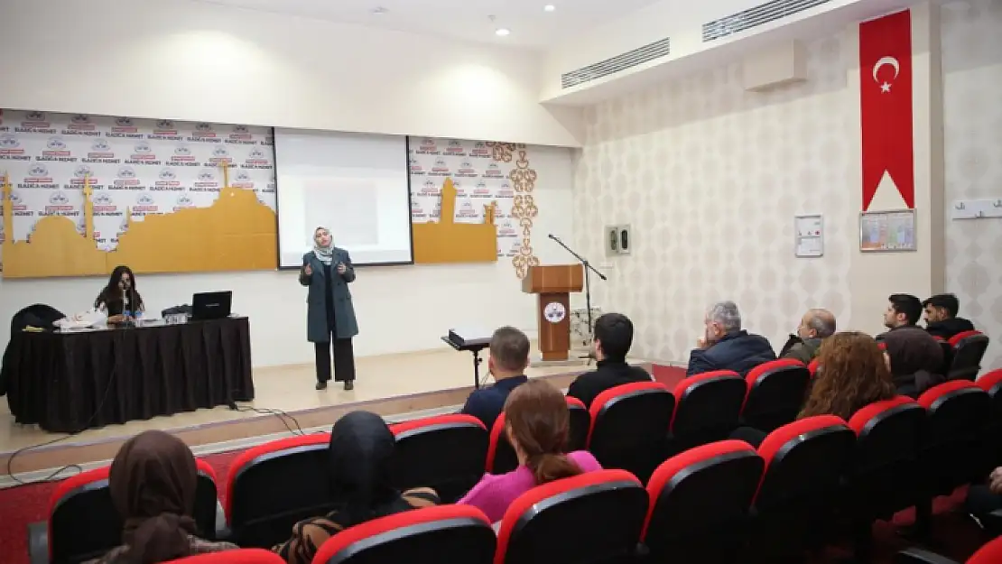 Elazığ Belediyesi'nden seminer 