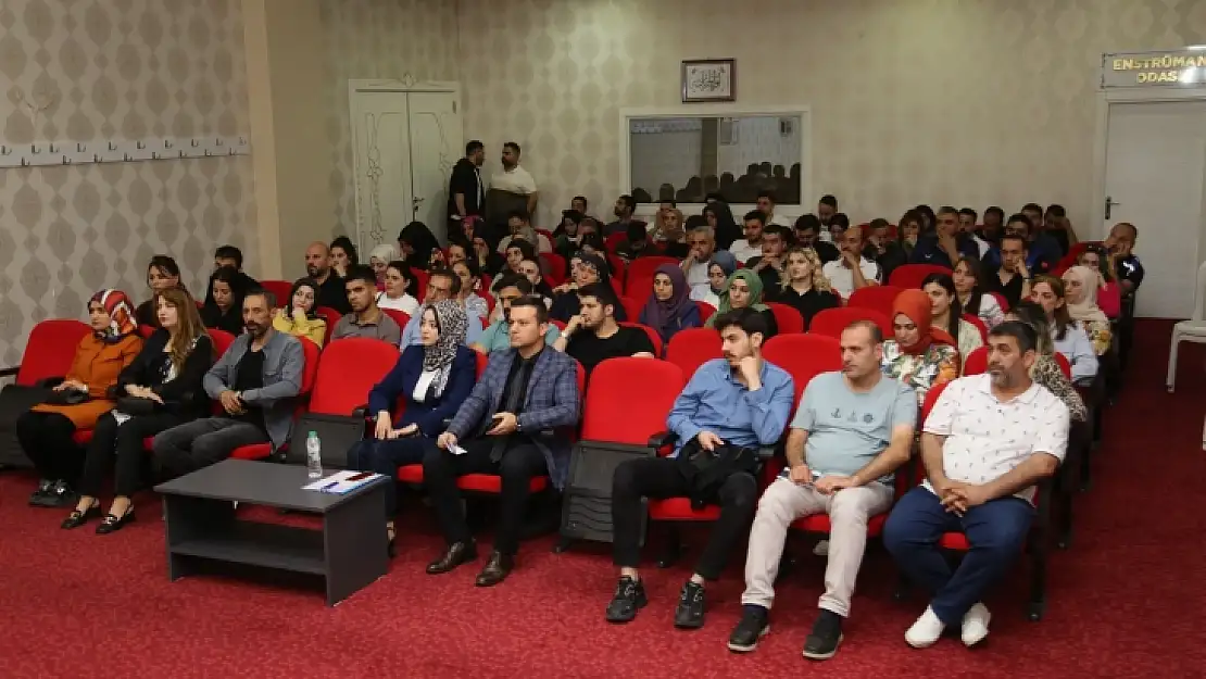 Elazığ Belediyesi'nden seminer