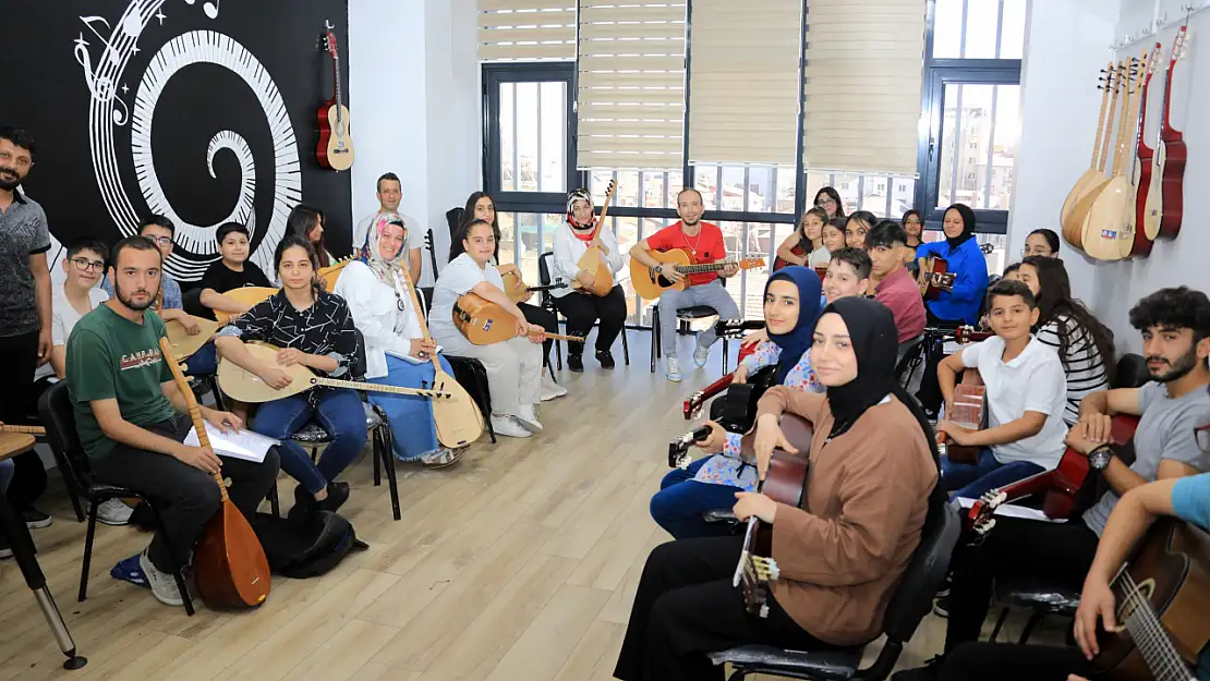 Elazığ Belediyesi, vatandaşlara her alanda gelişim imkânı sunuyor