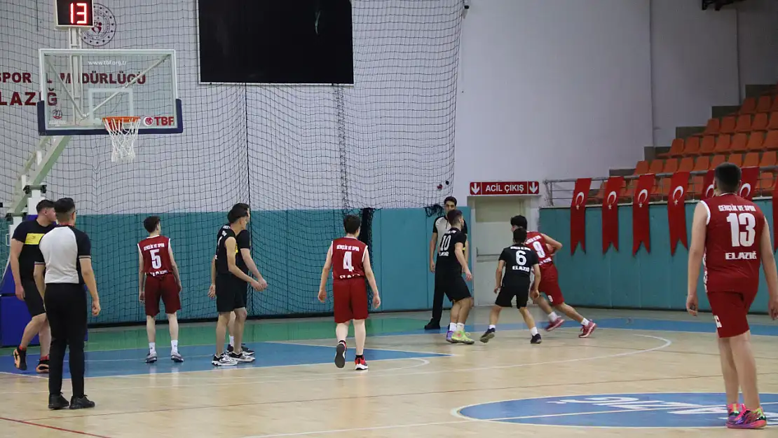 Elazığ'da Basketbol U18 yerel lig mücadelesi sona erdi