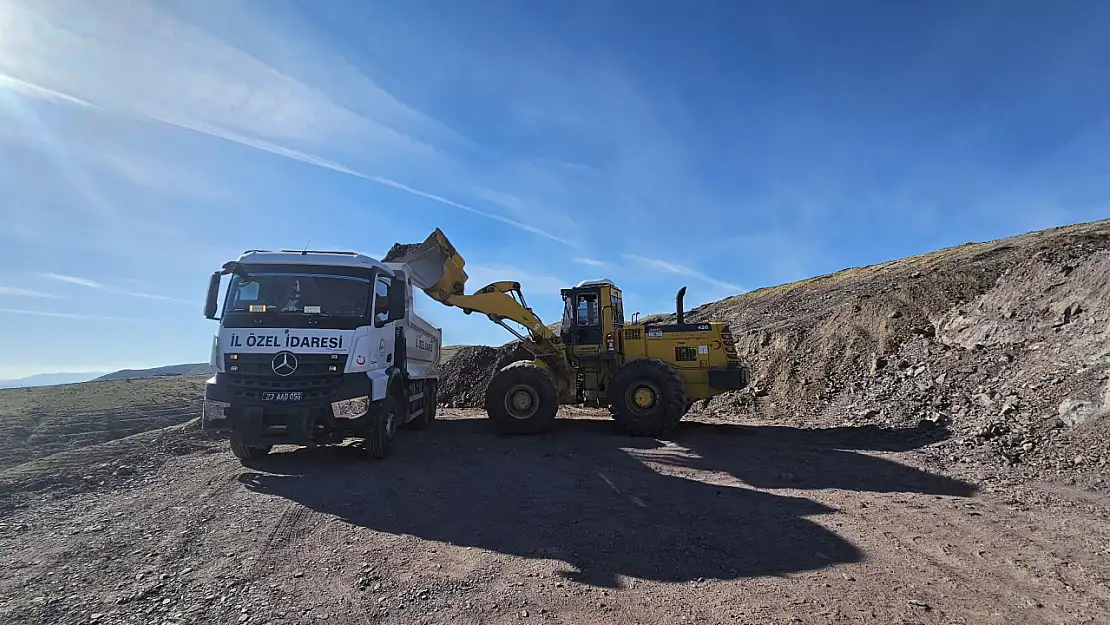 Elazığ İl Özel İdaresi Kırsal Yollar İçin Seferber Oldu