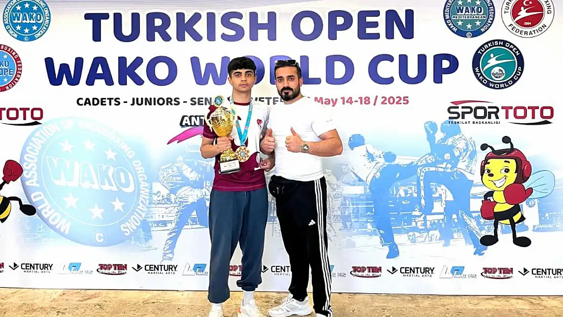 Elazığlı sporcular Avrupa Kick Boks Şampiyonası'nda Türkiye'yi temsil edecek