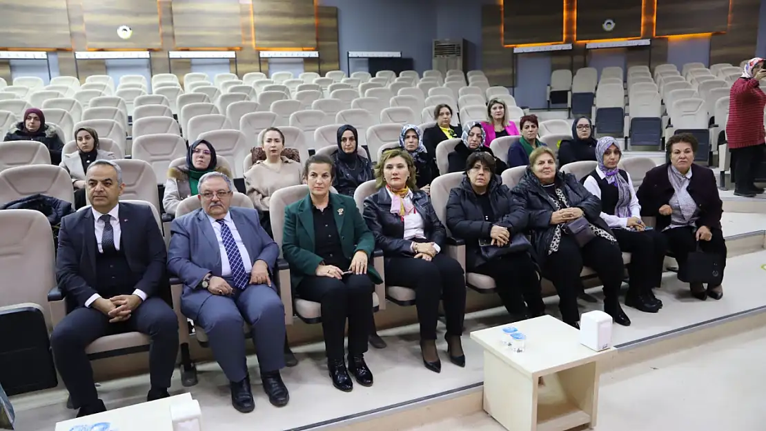 Fırat Üniversitesi'nden anlamlı panel