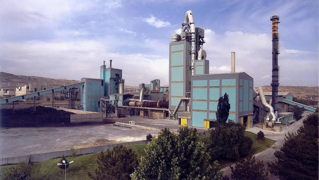 İl protokolü Çimento Fabrikası için Bakan Kurum'la bir araya gelecek