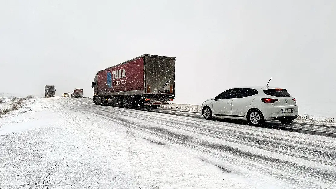 Karlı havada araç kullanma teknikleri!