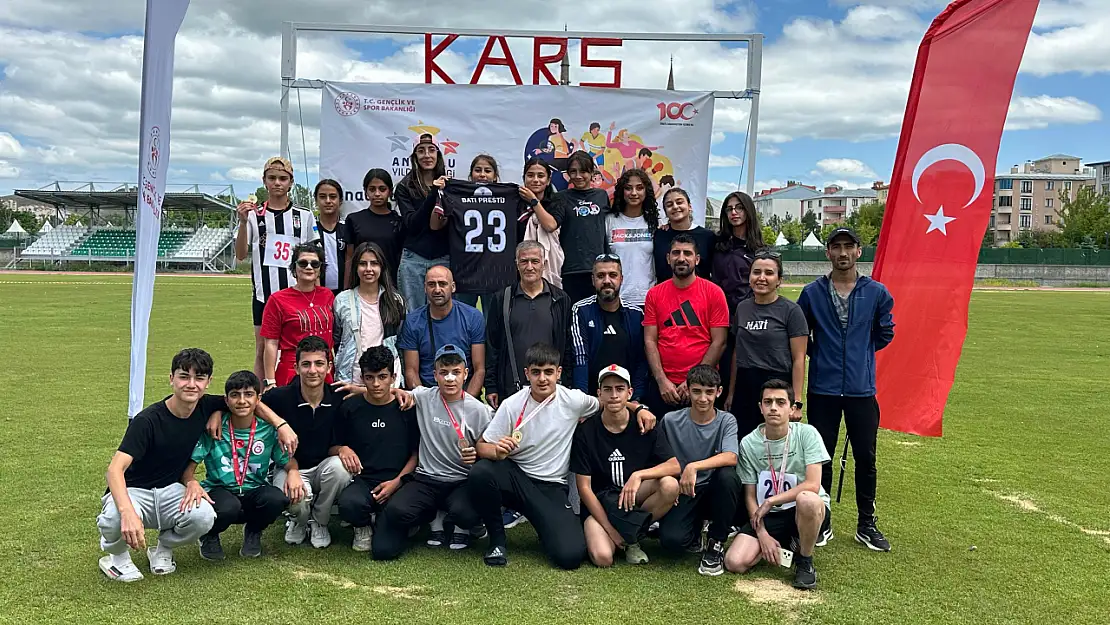 Kars'tan şampiyonlukla döndüler: Atletizm takımlarımız Türkiye finallerinde