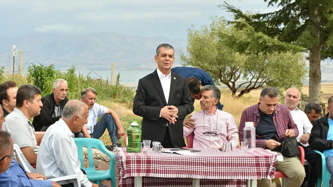 Keleş, Karşıyaka Mahallesi'nde vatandaşlarla bir araya geldi