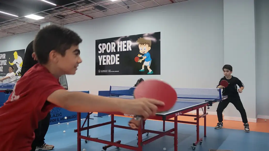 Masa tenisinin en modern salonu Elazığ'da açıldı