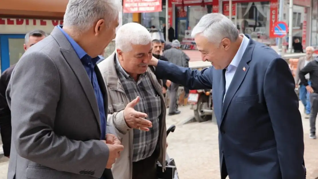 Milletvekili Demirbağ, tarihi Kapalı Çarşı'yı ziyaret etti 