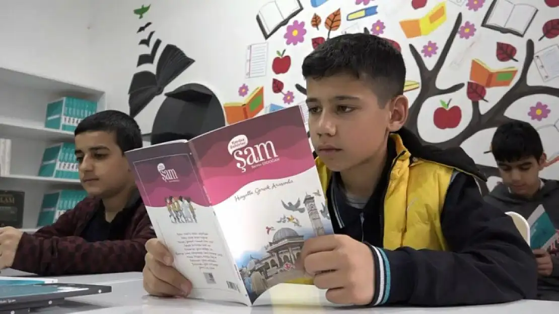 Müftülükten İmam Hatip Lisesi'ne kütüphane 