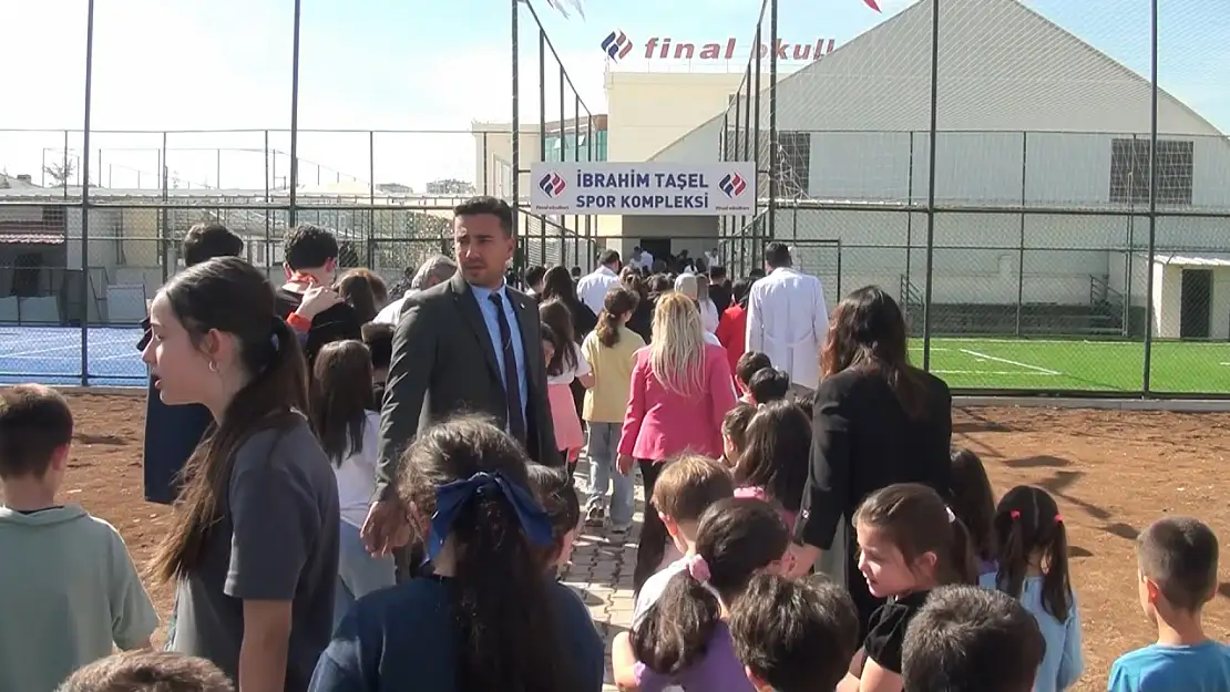 Özel bir okulun spor kompleksi faaliyete geçti