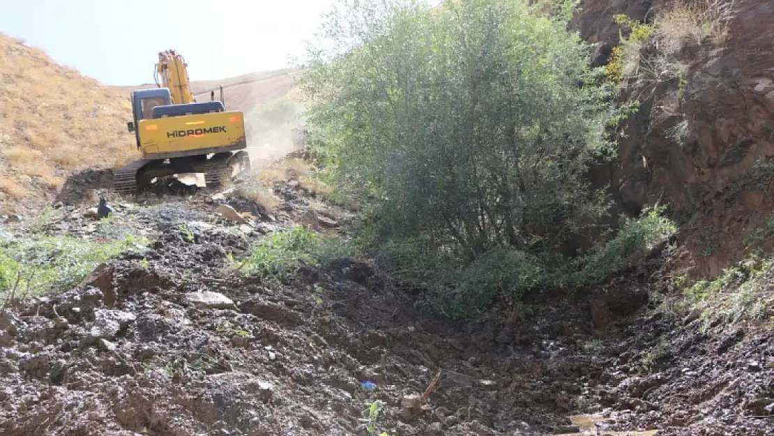 Palu'da drenaj ve dere ıslah çalışması yapıldı 