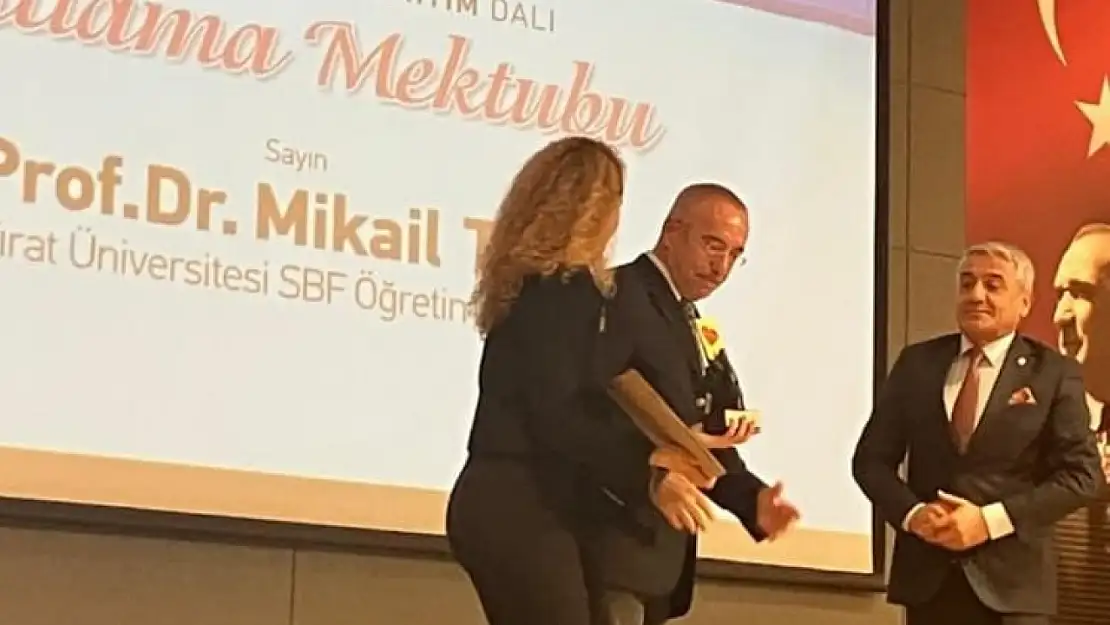 Prof. Dr. Mikail Tel'e başarı ödülü