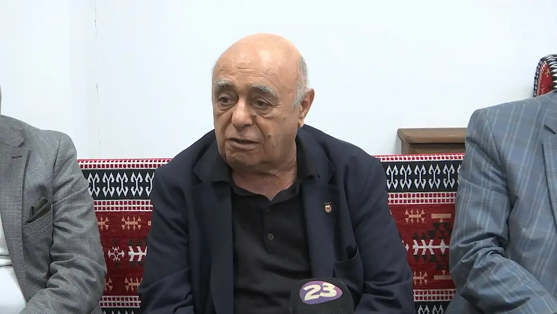 Serhat Kabaklı, şiir üzerine bir sunum gerçekleştirdi