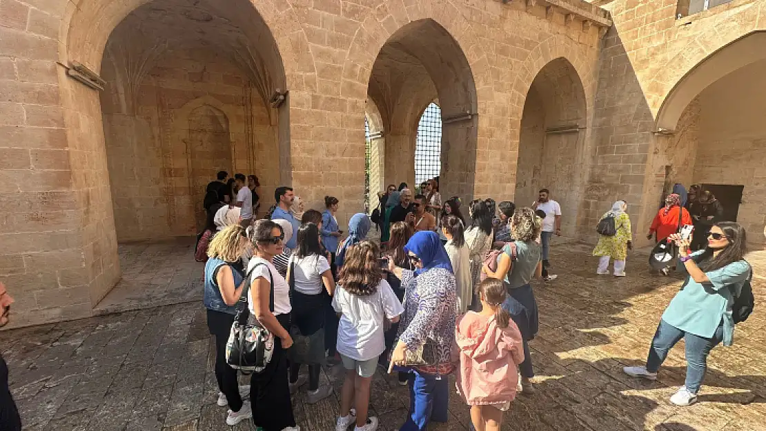 Türk Eğitim Sen Elazığ Şubesi Mardin'e gezi düzenledi