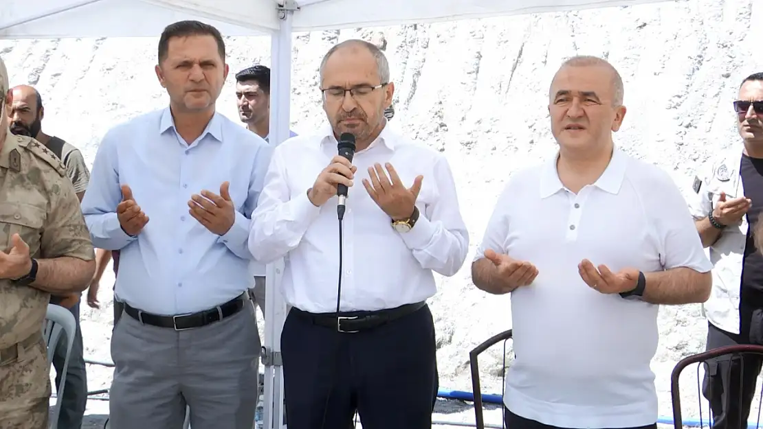 Üçağaç Köyü Camii'nin temeli atıldı