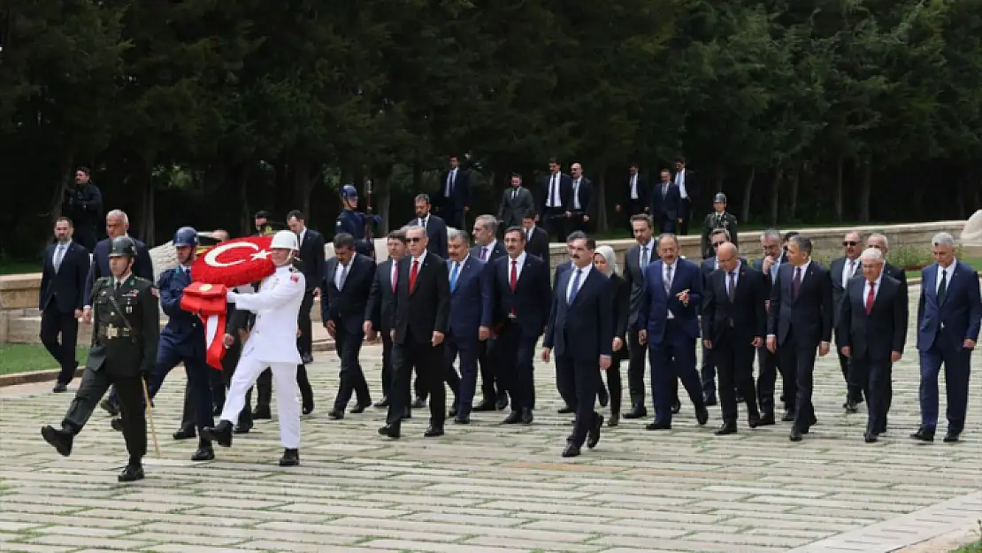 Yeni Kabine ilk kez toplandı! 