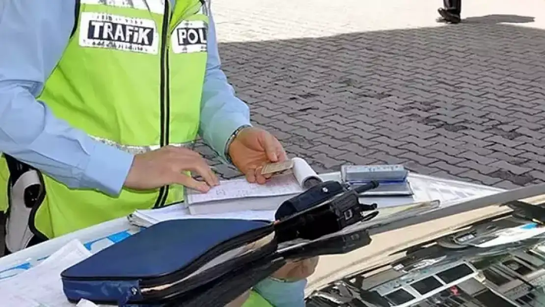 Yeni yılda trafik cezaları cep yakacak!