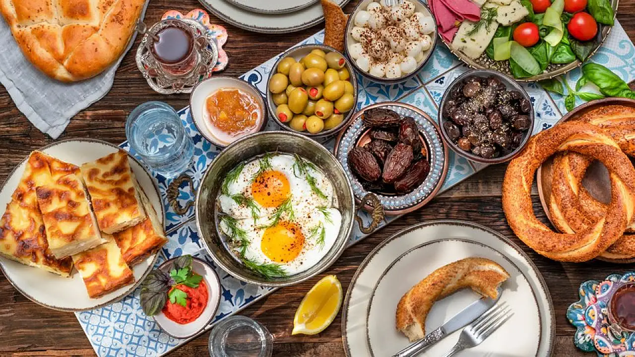 Sahurda ne yemeliyiz? İşte sahur için sağlıklı beslenme önerileri