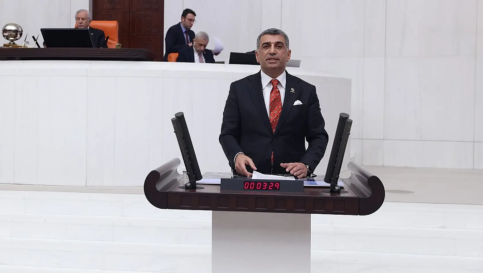 CHP'li Gürsel Erol'dan, Şavak ve Beritan aşiretlerinin hayvancılık sorunlarına kritik çağrı