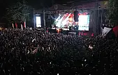 Fırat Üniversitesi 50. Yıl Festivali'nde Emre Altuğ rüzgârı esti