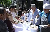 İş İnsanı Aytunç Sunguroğlu'ndan aşure ikramı