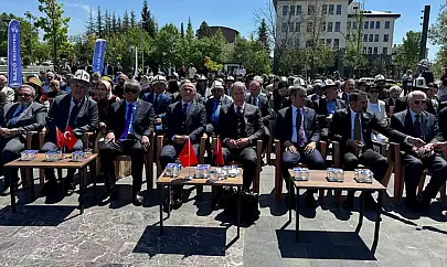 'Alıkul Osmonov ve Manas Destanı'nın 1030. Yılı Programı' düzenlendi