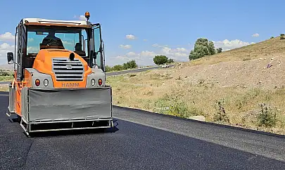 Asfalt serimi 39° sıcaklıkta devam ediyor