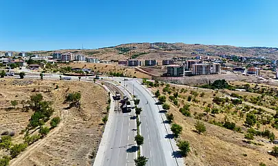 Elazığ Belediyesi, yol yenileme ve iyileştirme çalışmalarını sürdürüyor