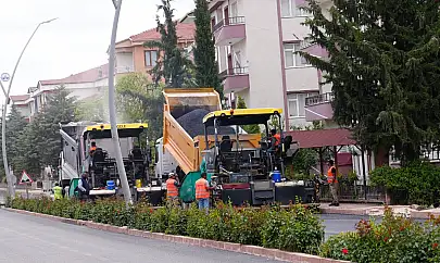 Elazığ'da asfaltlama seferberliği hız kazandı