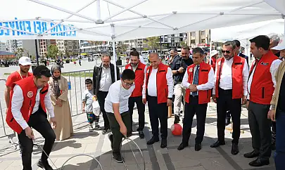 Geleneksel Oyunlar Tırı, Elazığ'da çocuklarla buluştu
