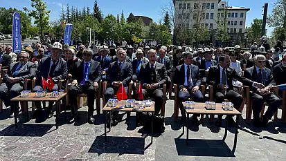 'Alıkul Osmonov ve Manas Destanı'nın 1030. Yılı Programı' düzenlendi