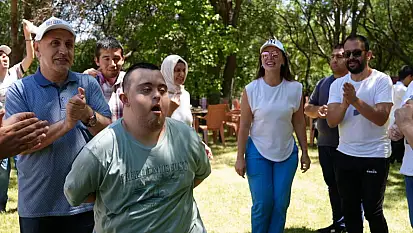 Engelsiz Yaşam Merkezi'nden anlamlı buluşma