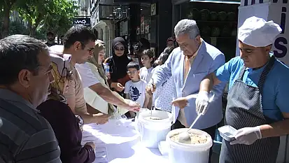 İş İnsanı Aytunç Sunguroğlu'ndan aşure ikramı