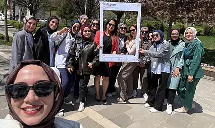 'Adım Adım Geleceğe Ebeler Yürüyor' etkinliği
