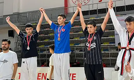 Elazığ takımı TAEKWONDO'da şampiyon oldu