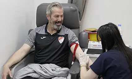 Elazığspor'un yeni teknik heyeti Özel Hayat Hastanesi'nde sağlık kontrolünden geçti