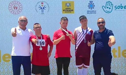 Elazığlı Özel Sporcu Ömer Aydemir'den Türkiye üçüncülüğü
