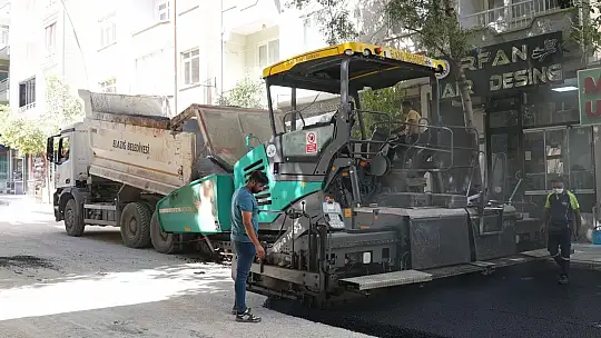 Başkan Şerifoğulları, Şehit İlhanlar Caddesi'nde incelemelerde bulundu