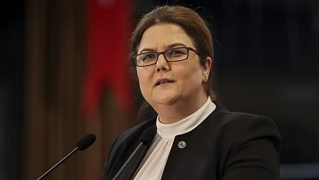 Aile ve Sosyal Hizmetler Bakanlığı'na 9 Bin 600 personel alınacak