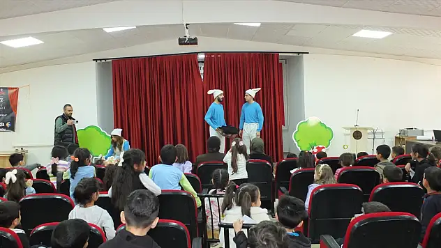 Çaydaçıra Tiyatro Festivali devam ediyor