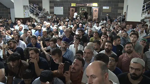 Cübbeli Ahmet Hoca, Elazığ'da vatandaşlarla buluştu